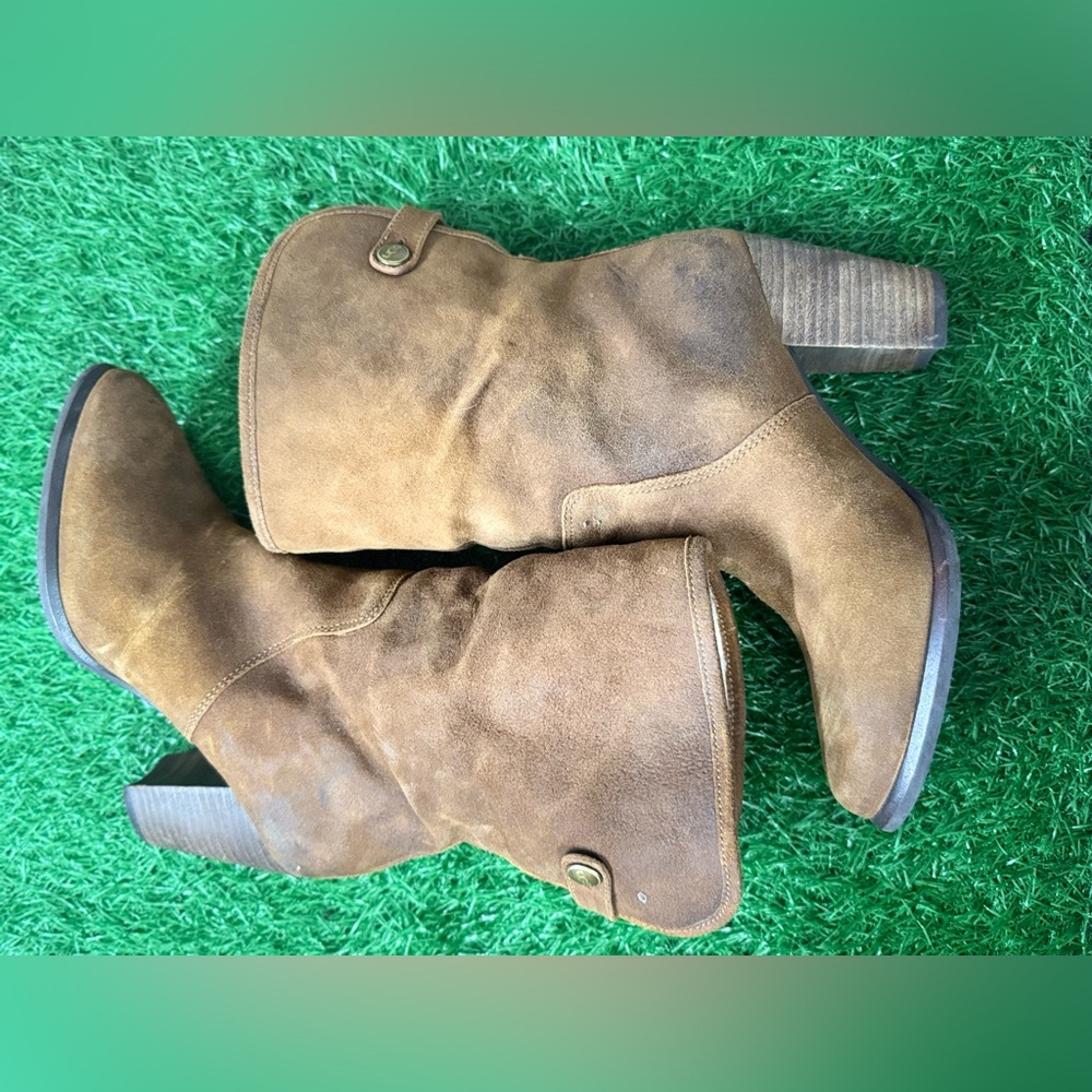 UGG Layna Sheepskin‎ Cuff Winter Boots Size 5